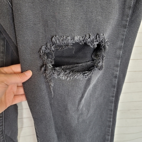 Levi's Wedgie High-Rise 13" Straight Leg Jeans in Washed Black Rinse, sz 16W - Picture 2 of 12